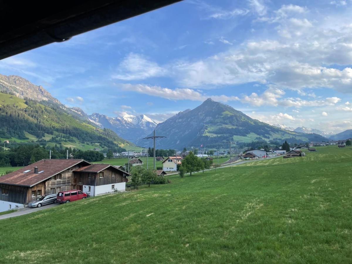 Edelweiss 4 Zi Ferienwohnung In Landhaus Frutigen Exteriör bild