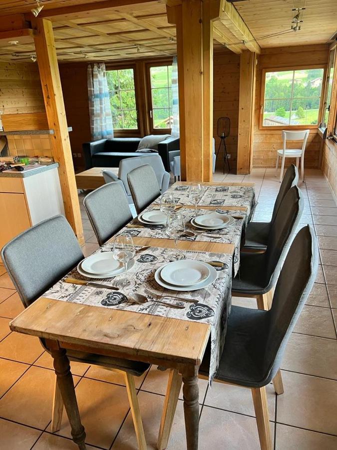 Edelweiss 4 Zi Ferienwohnung In Landhaus Frutigen Exteriör bild